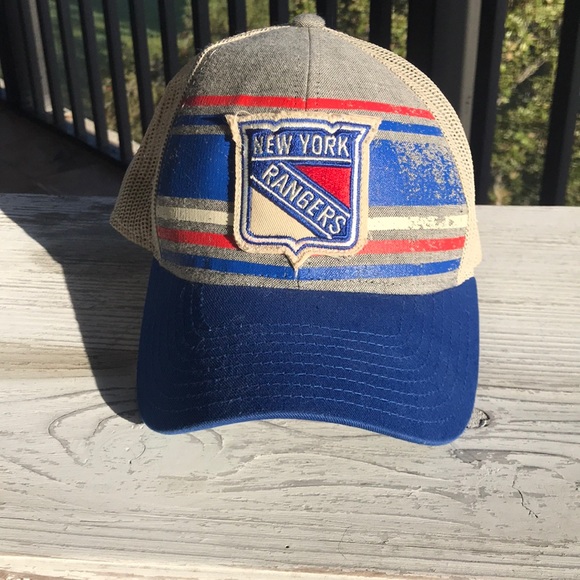 CCM Other - 🎊🎉HP 6/24 🎉🎊like new New York Rangers SnapBack
